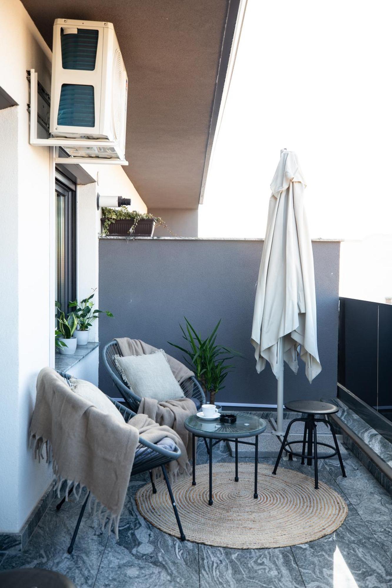 Unique View Balcony & Parking Space