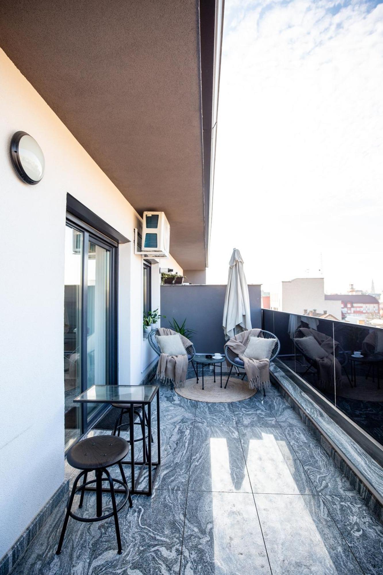 Unique View Balcony & Parking Space * Cluj-Napoca