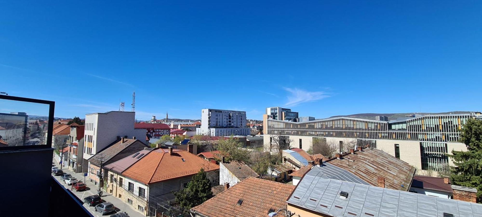 Unique View Balcony & Parking Space